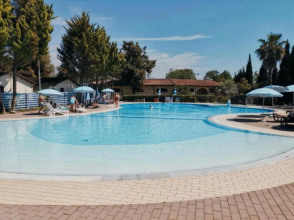 Tuscanychalets - Chalet Met Airco En Wifi Viareggio 0*,  Italy