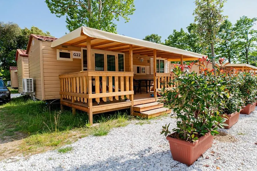 Apartment Tuscanychalets - Chalet Met Airco En Wifi Viareggio
